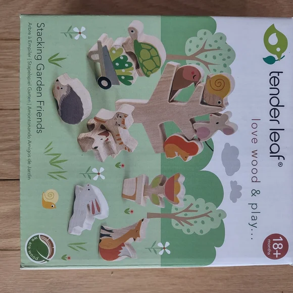 Tender Leaf Stacking Garden Friends Wooden Play Set - Natural & Green - Picture 3 of 4